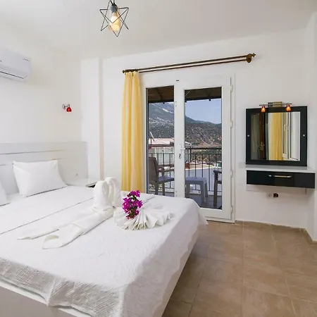Tugra * Kalkan